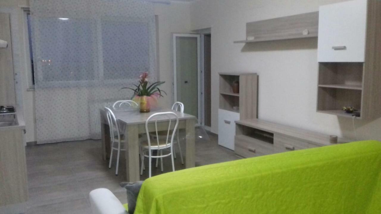 Apartamento Palazzo Del Mare Nápoles Exterior foto