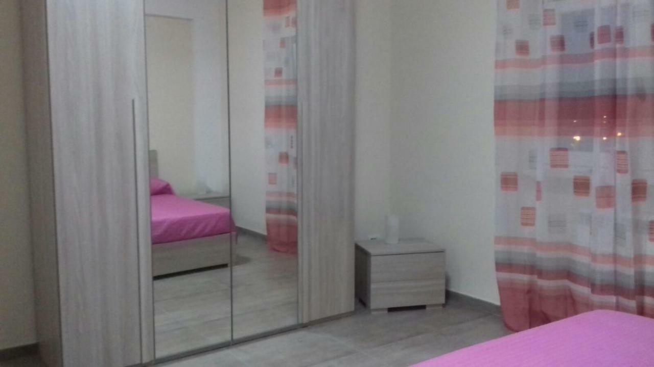 Apartamento Palazzo Del Mare Nápoles Exterior foto