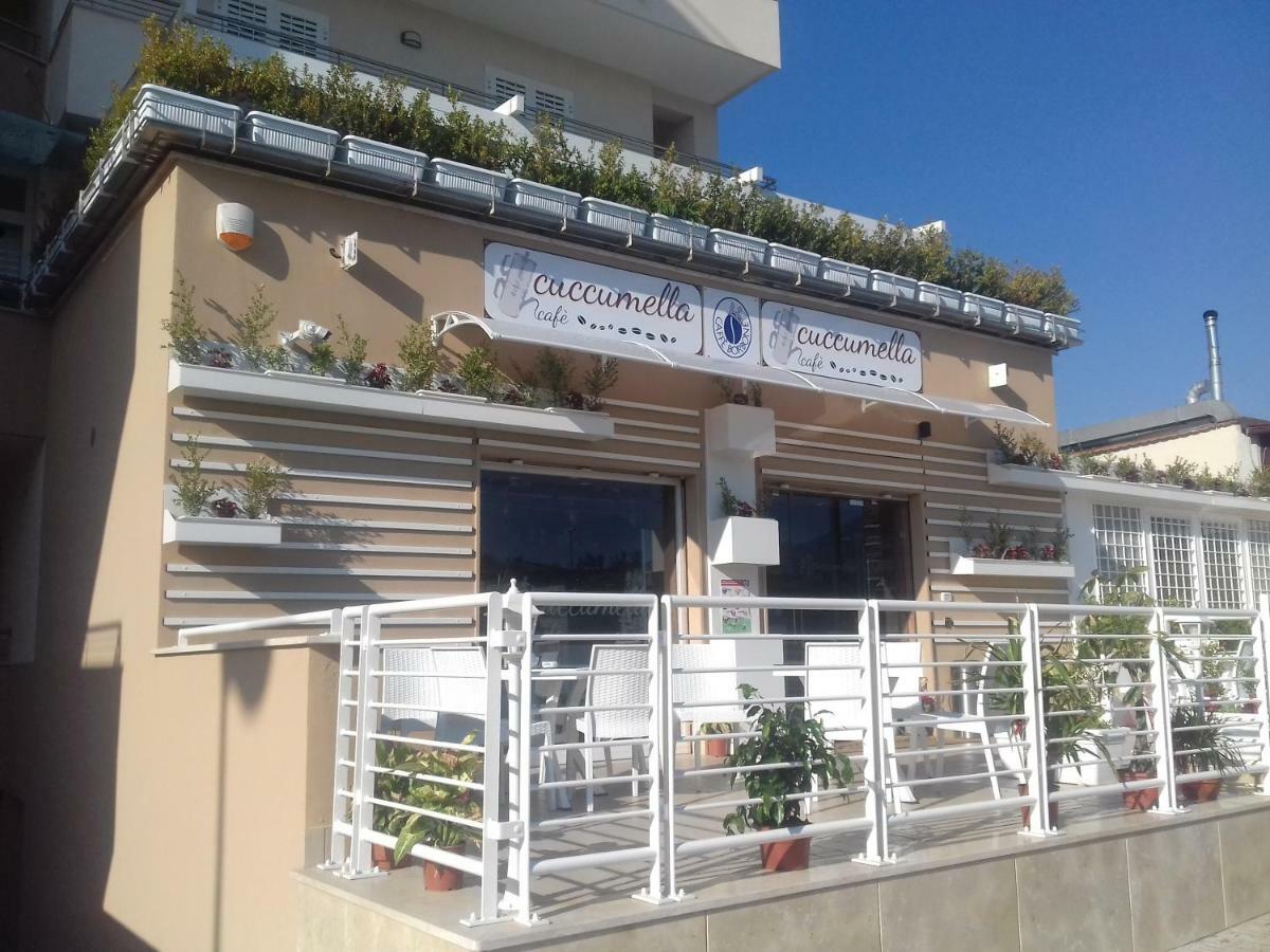 Apartamento Palazzo Del Mare Nápoles Exterior foto